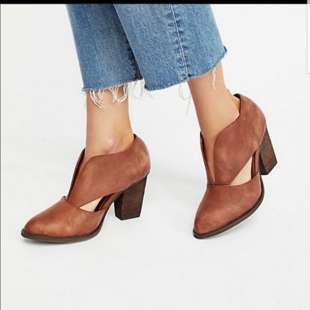 Jeffrey Campbell × Free people V tan leather boots